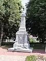 Le monument aux morts.