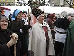 Costume médiévaux