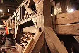 Pressoir des ducs de Bourgogne (XVe siècle).
