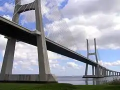 Pont Vasco da Gama.