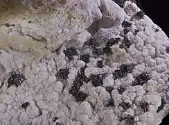 Pyrargyrite - Mines de Huaron, Pérou (9,5&nbsp;×&nbsp;7,5&nbsp;cm)
