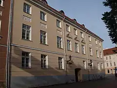 Raekoja plats 3.