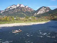 Le massif des Trois Couronnes et le mont Facimiech.
