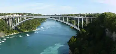 Le Rainbow Bridge