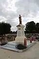 Le monument aux morts.