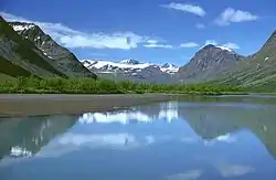 Vue depuis le milieu de la vallée.