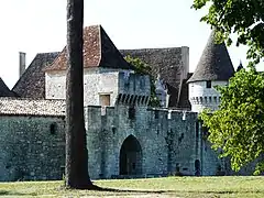 Le châtelet d'entrée.