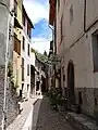 Une ruelle.