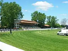 tribunes