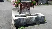 Fontaine rue principale.
