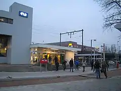 2006.