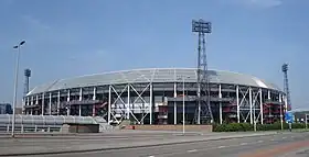 Le stade municipal vu de profil.