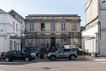 Cliché numérique couleur. Hôtel particulier du XIXe siècle.