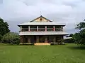 L'auberge de l'île, ancienne caserne des troupes coloniales.