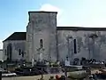 Vue nord-est de l'église (août&nbsp;2012)