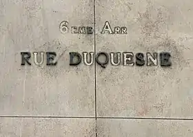 Voir la plaque.