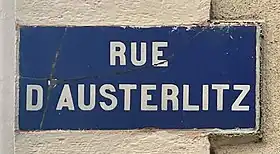 Voir la plaque.