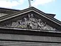 Le fronton allégorique.