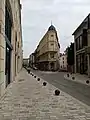 Immeuble, de style haussmannien, début du XXe&nbsp;siècle, rue Gambetta en centre-ville.