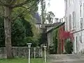 Partie ouest de la cour.