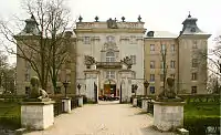 Le château de Rydzyna est reconstruit en 1700 par Pompeo Ferrari.