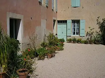 Façade de l'Harmas.