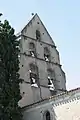 Le clocher-mur de l'église.