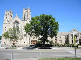 Cathédrale, presbytère et maison paroissiale