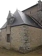 Sacristie du XVIIIe&nbsp;siècle, restaurée en 2001 à la suite de l'incendie de 1999