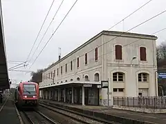 Bâtiment voyageurs…