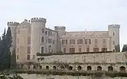 Le château côté parc.