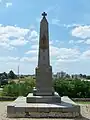 Le monument aux morts près de l'église (juin&nbsp;2009)