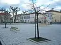 Place de la République. Au fond, sur la droite, la mairie (fév.&nbsp;2010)