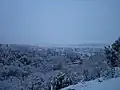 Lundi 11 février 2013, neige sur Saint-Étienne-de-Fontbellon vue depuis une colline.