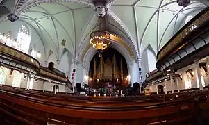 Intérieur de l'église, 2010.