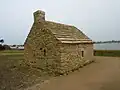 Le poste de garde (datant du XVIIIe&nbsp;siècle) à la Pointe de Combrit.