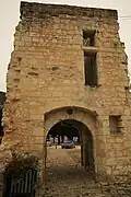 Tour d'entrée.