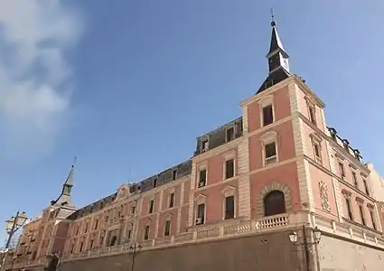 Le salon des royaumes.