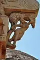 Grand stūpa, torana est, v. Ier siècle, yakshini à l'arbre.