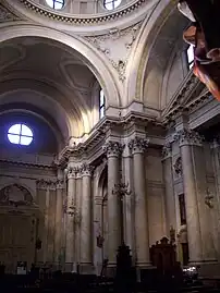 Intérieur.