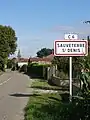 L'entrée ouest du village depuis le V.C. no&nbsp;6.