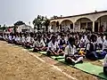 Meeting dans une ecole