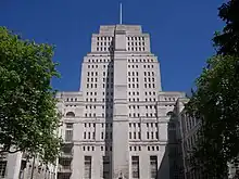 Senate House de l'université de Londres à proximité de Russell Square.