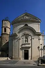 L'église Saint-Étienne, de face