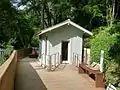 Reproduction de la cabane de fouilles.