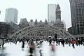 Le bassin transformé en patinoire.