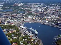 Vue aerienne du port du Sud.