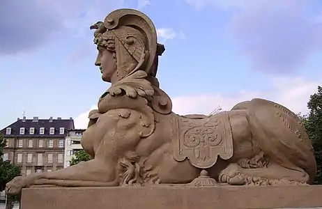 Sphinx sur le Mannheimer Wasserturm (de).