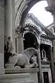 Lion à l'entrée du Mausolée