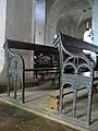 Bancs à arcatures de fonte (XIXe&nbsp;siècle).